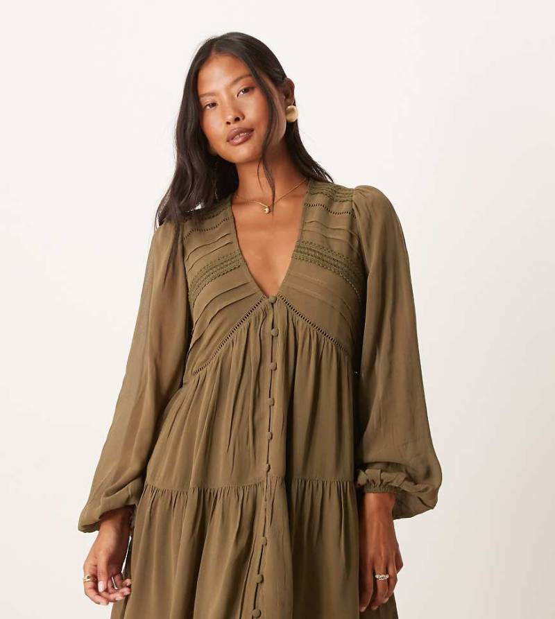 Nobody's Child Petite - Marley - Boho-Minikleid in Khaki mit V-Ausschnitt-Grün von Nobody's Child Petite