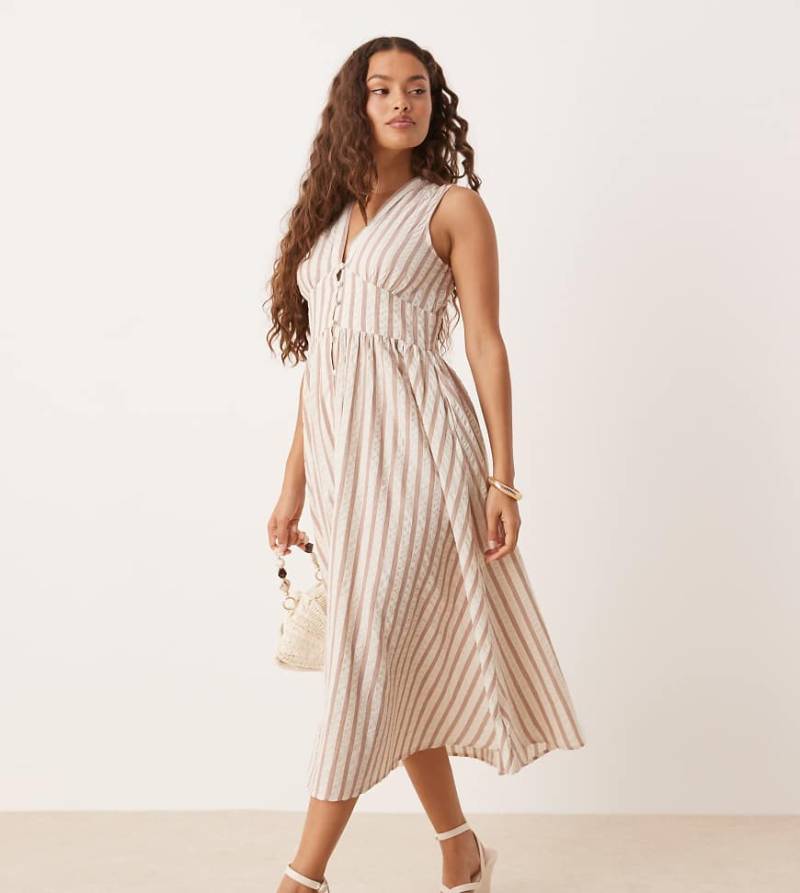 Nobody's Child Petite - Starlight - Ärmelloses Midikleid in neutralem Farbton mit Streifenmuster von Nobody's Child Petite