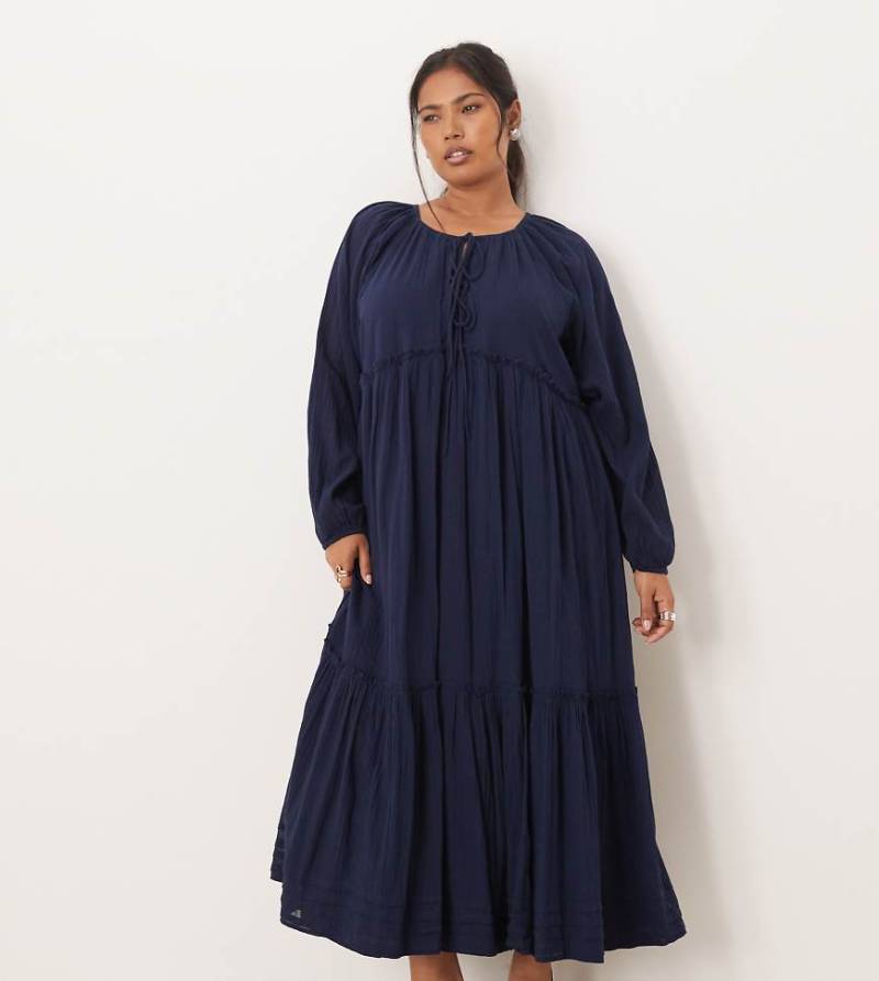 Nobody's Child Plus - Adley - Boho-Midikleid in Marineblau von Nobody's Child Plus