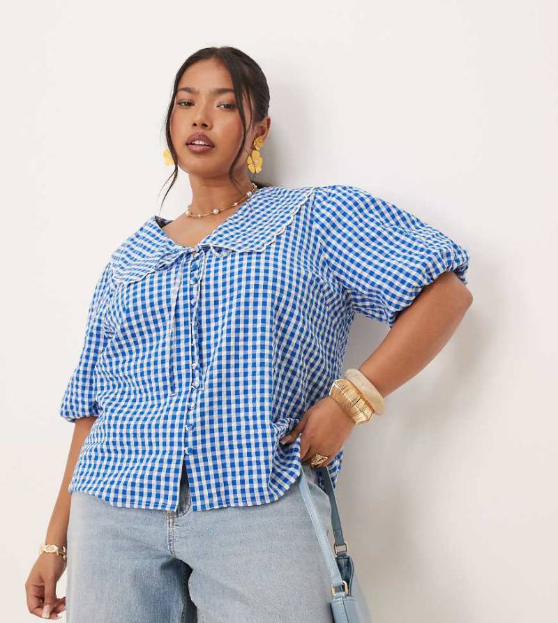 Nobody's Child Plus - Birdie - Oberteil in Blau mit Vichy-Karo, Kragen und Puffärmeln-Bunt von Nobody's Child Plus