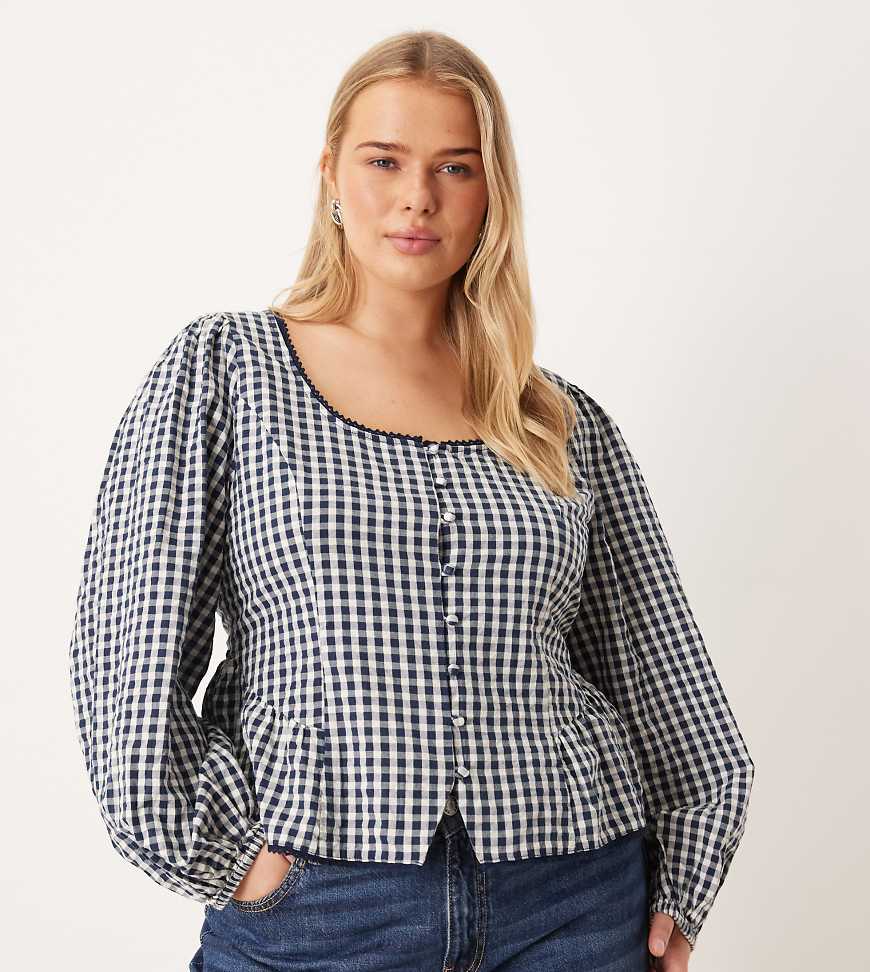 Nobody's Child Plus - Edie - Bluse mit schwarzweißen Vichy-Karos und Ballonärmeln-Brown von Nobody's Child Plus