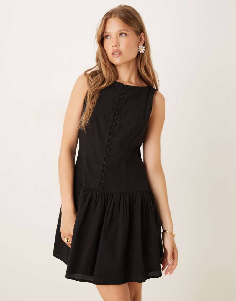 Nobody's Child - Claudia - Elegantes Minikleid in Schwarz mit tiefer Taille von Nobody's Child