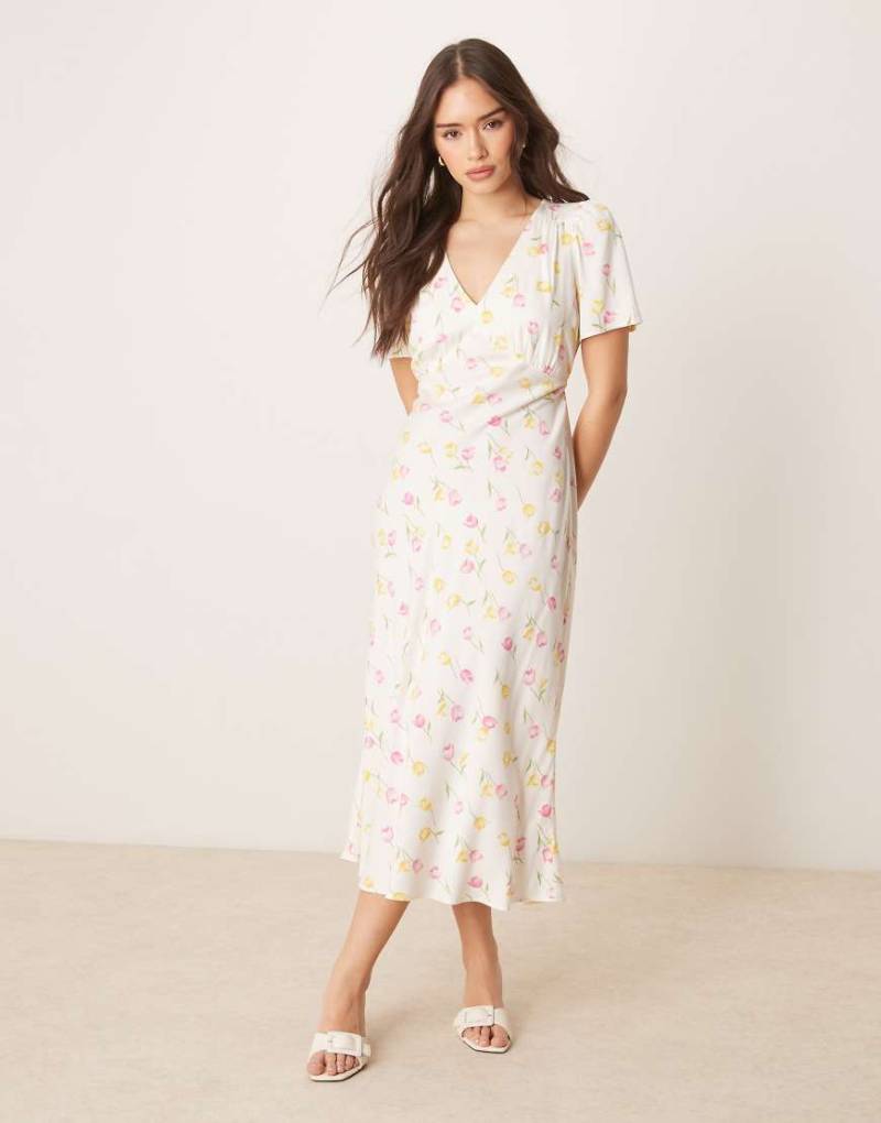 Nobody's Child - Flora - Midi-Freizeitkleid in Cremeweiß mit Tulpenmuster von Nobody's Child