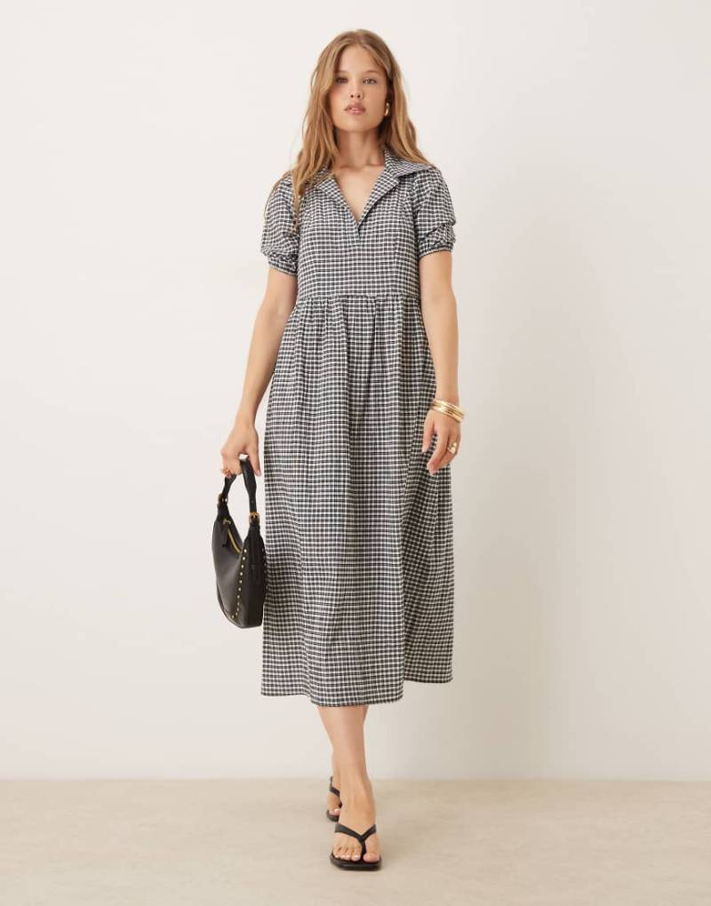 Nobody's Child - Hebe - Midaxi-Kleid in Schwarz-Weiß mit Vichy-Karo und Puffärmeln von Nobody's Child