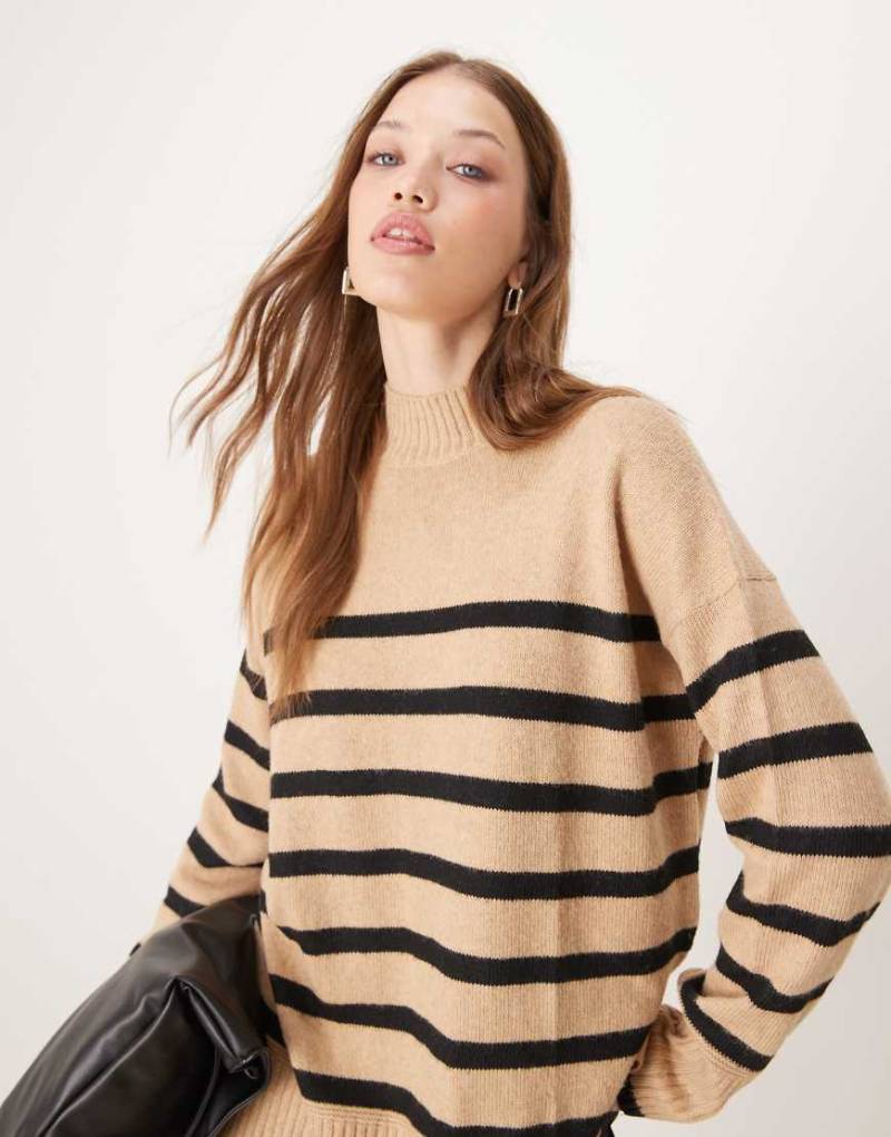 Nobody's Child - Hochgeschlossener Oversize-Pullover in gestreiftem Braun von Nobody's Child