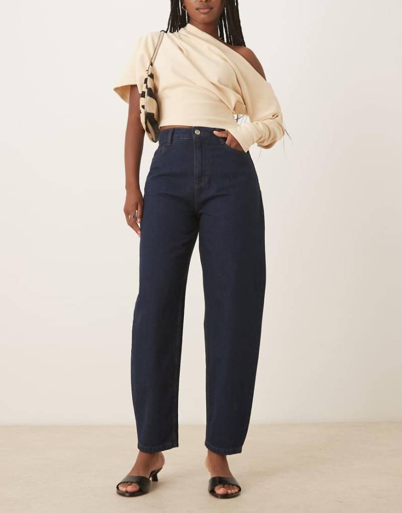 Nobody's Child - Jeans in Indigoblau mit abgerundetem Beinschnitt von Nobody's Child