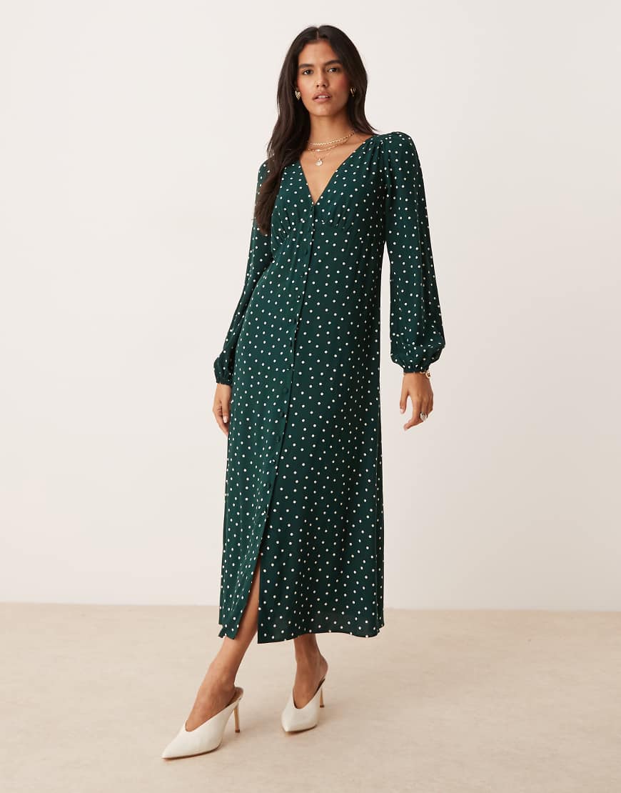 Nobody's Child - Kennedy - Midikleid in Grün mit V-Ausschnitt und Punktemuster von Nobody's Child
