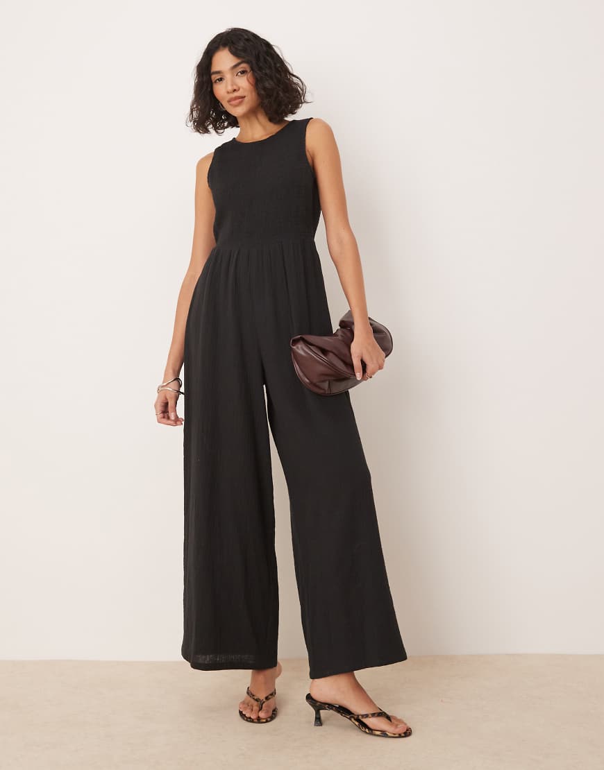 Nobody's Child - Ruht - Jumpsuit in Schwarz mit weitem Bein von Nobody's Child