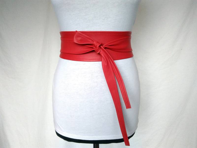 Roter Leder Obi Gürtel Damen Wickelgürtel Aus Weichem von NobodyReallyKnows
