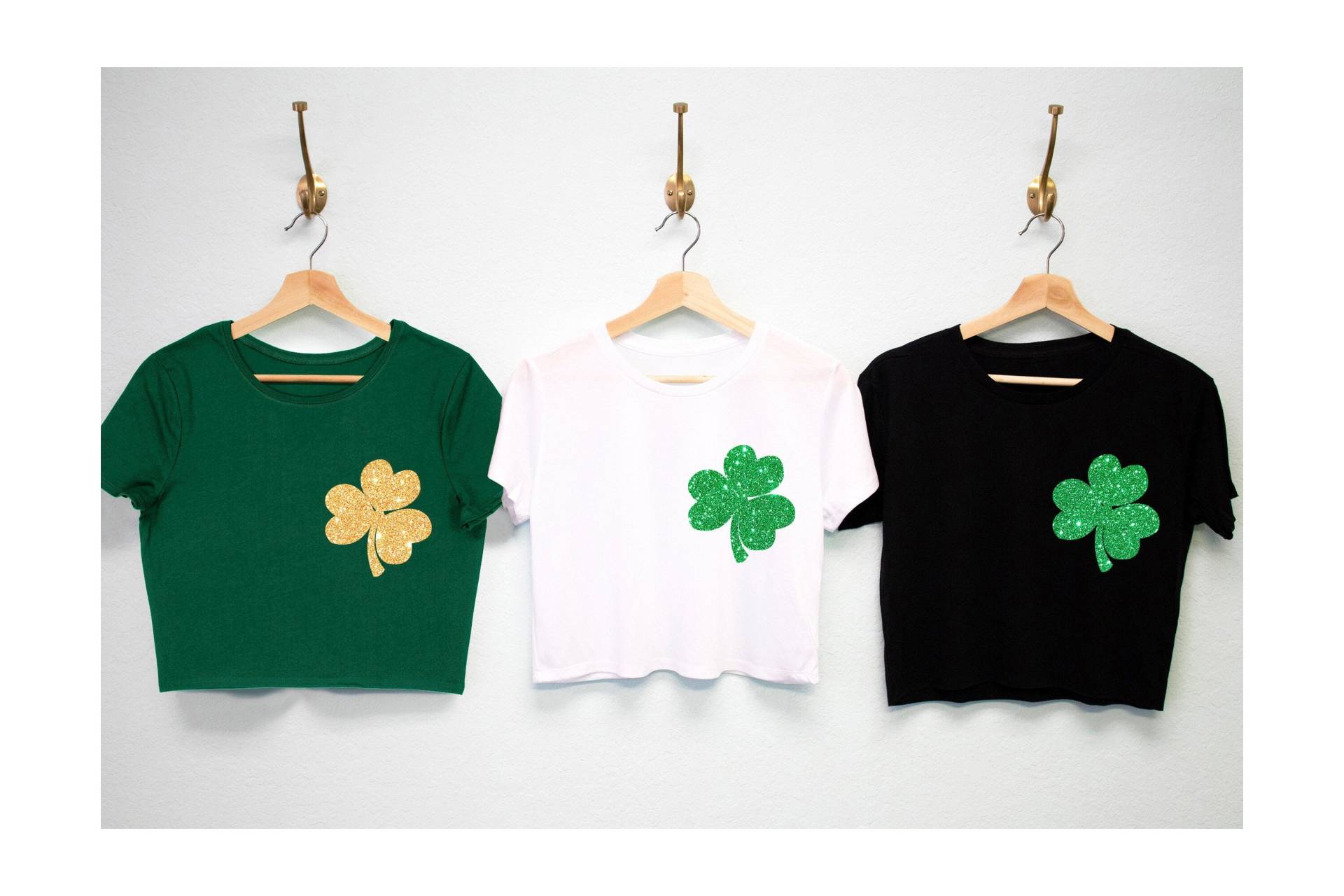 Glitter Shamrock Pocket Print St. Patrick Es Day Crop Tops Für Frauen, Damen St Pattys Shirt, Shamrock Patricks Cropped T-Shirts von NobullWomanApparel