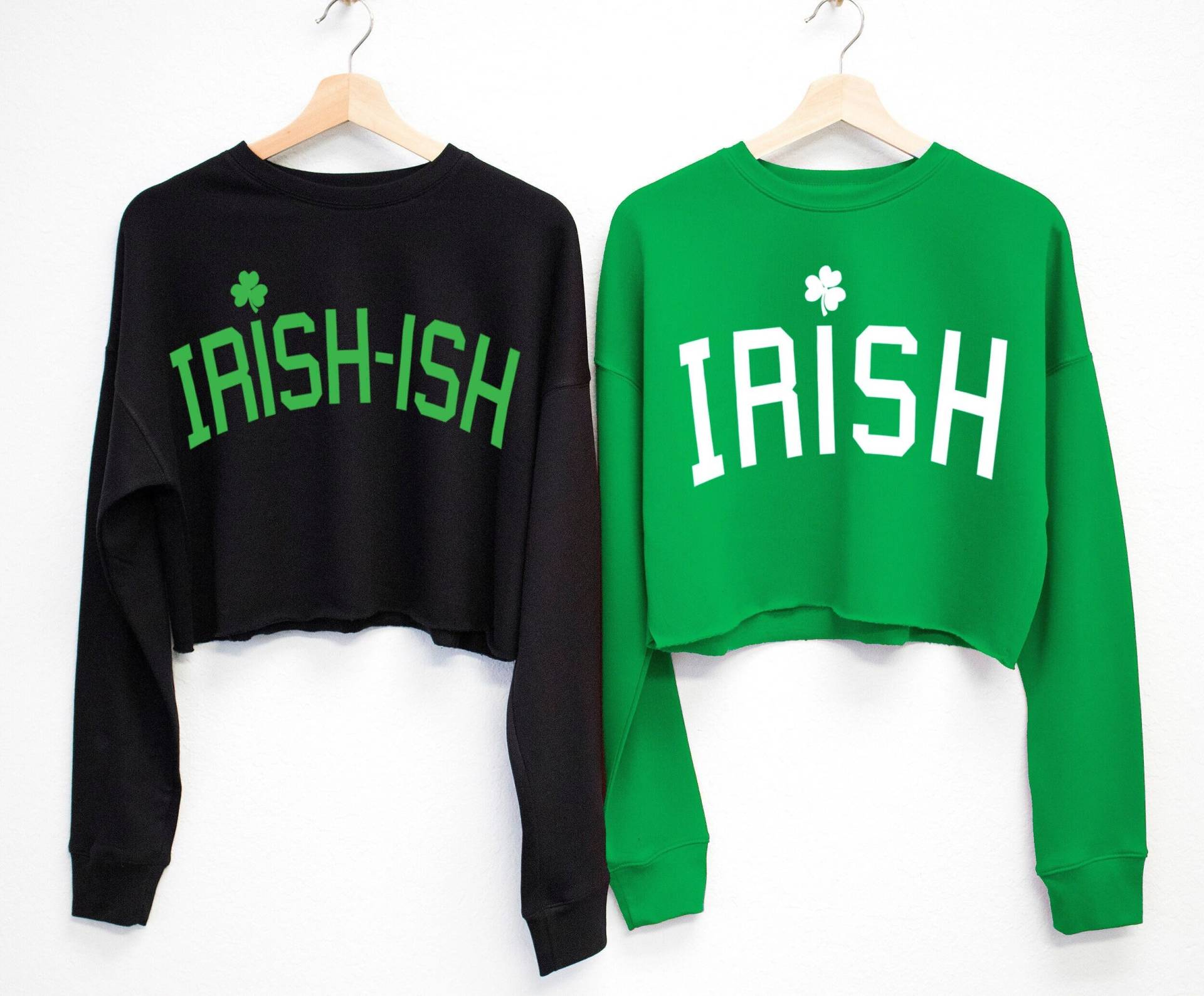 Irish Or Irish-Ish St. Patrick's Day Cropped Pullover, Patty Es Shirt Damen, Damen St Patricks Crop, Irish Shirts Für Frauen von NobullWomanApparel