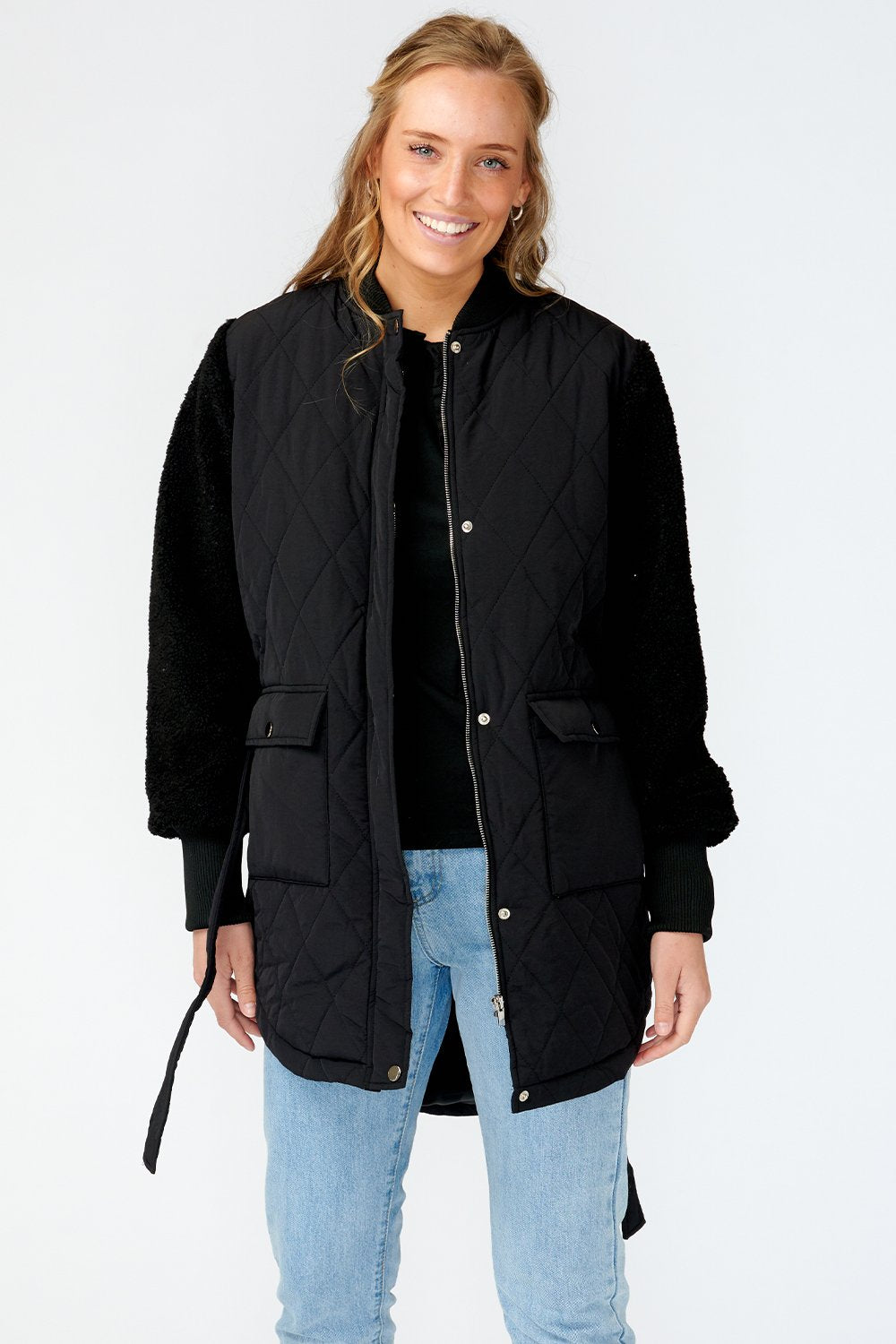 Esme Pile Jacket Solid Black von Noella