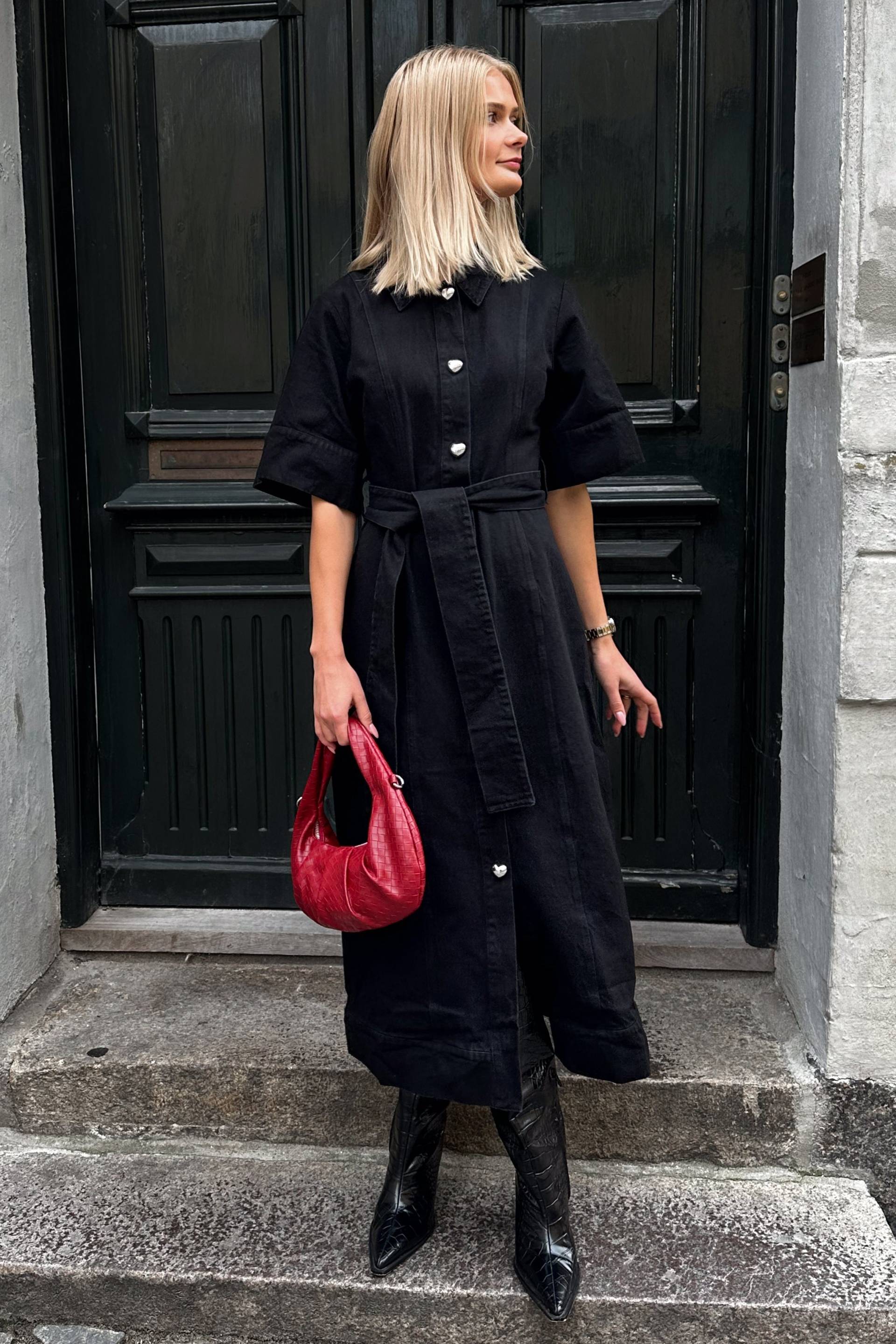 Keisley Dress Black Wash von Noella