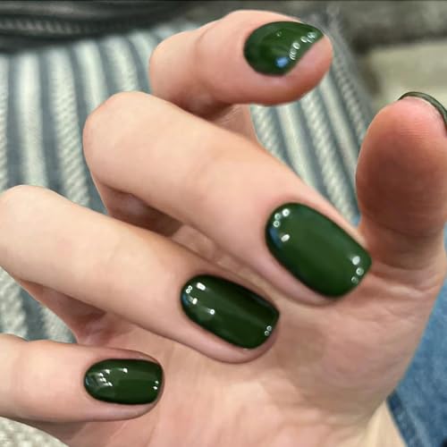 Noerrors Grüne künstliche Nägel 32 Stück kurze quadratische glänzende grüne reine Farbe gefälschte Press-on Nägel volle Abdeckung abnehmbare Acrylkleber Nägel für Frauen Mädchen Maniküre von Noerrors