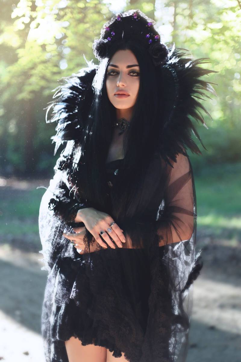 Black Swan Feder Und Spitze Gothic Halsband-Gothic Halsband-Vampir-Kragen-Wgt-Halloween-Kragen-Schwarzer Schwan-Kostüm von NoirRomantique