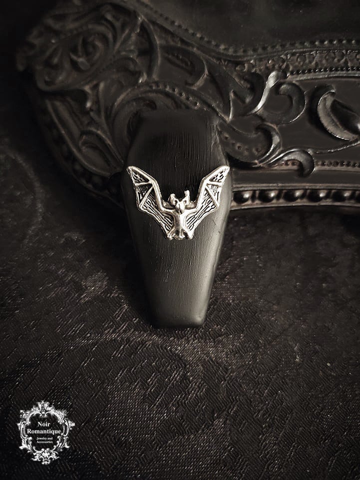 Gothic Sarg Fledermaus Ring-Gothic Ring-Fledermaus Ring-Sarg Ring-Halloween Schmuck-Gruselig Schmuck-Verstellbar von NoirRomantique