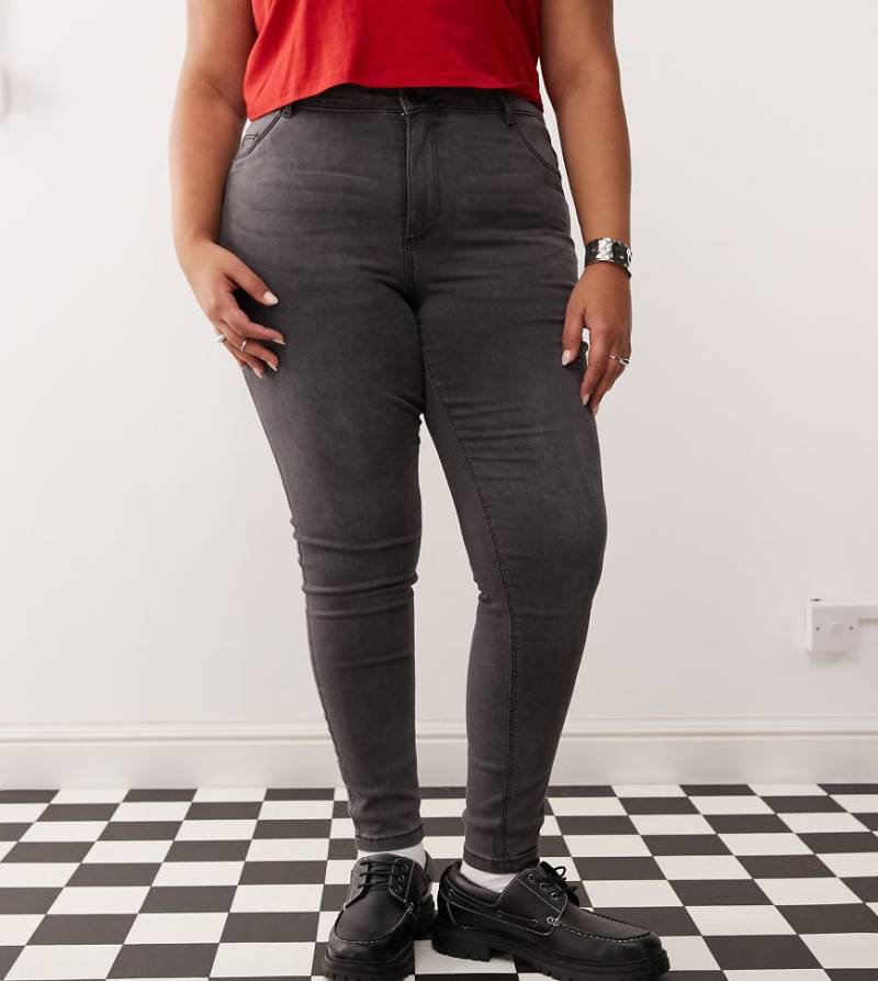 Noisy May Curve - Jeans in grauer Waschung mit engem Schnitt und hohem Bund von Noisy May Curve