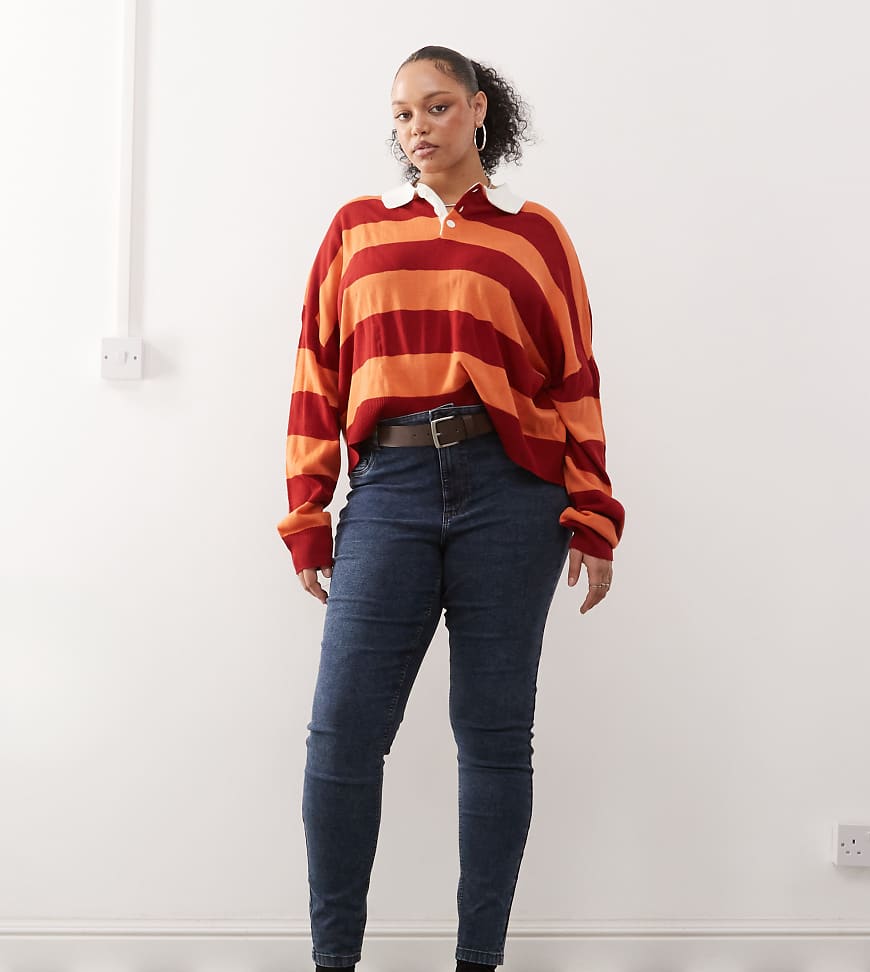 Noisy May Curve - Jeans mit engem Schnitt in Dunkelblau von Noisy May Curve