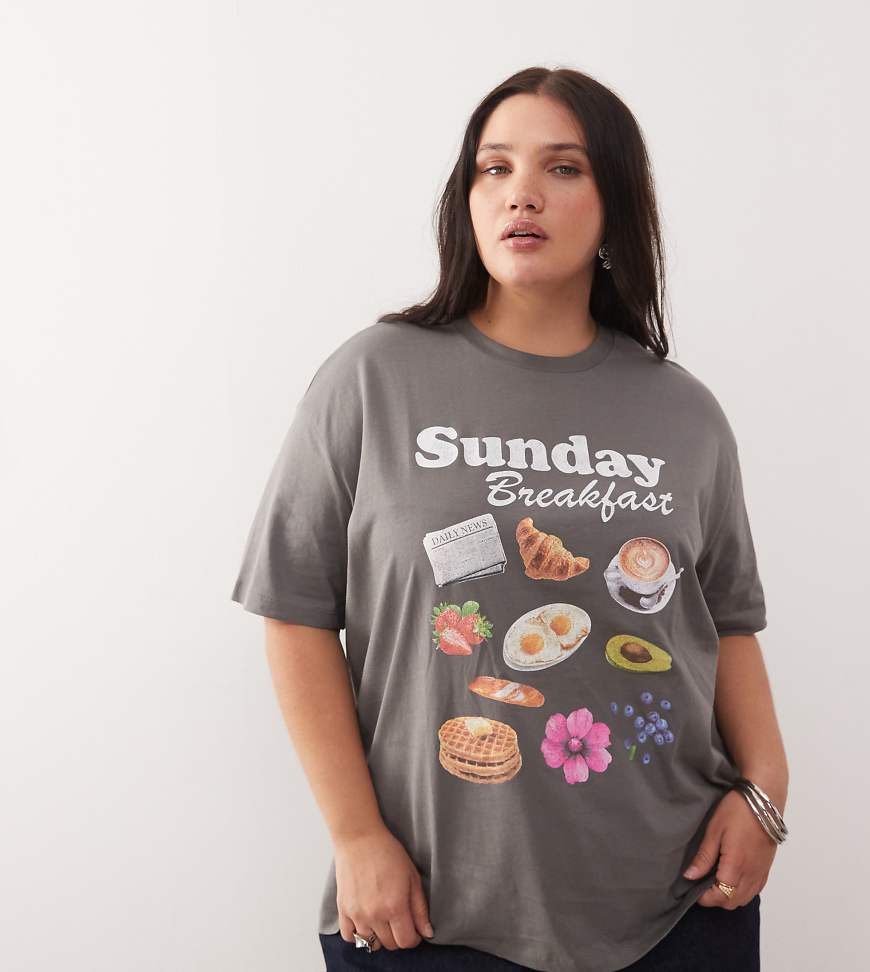 Noisy May Curve - Kastiges T-Shirt in Grau mit Frühstücks-Grafikmotiv Noisy May Curve - Kastiges T-Shirt in Grau mit Frühstücks-Grafikmotiv von Noisy May Curve