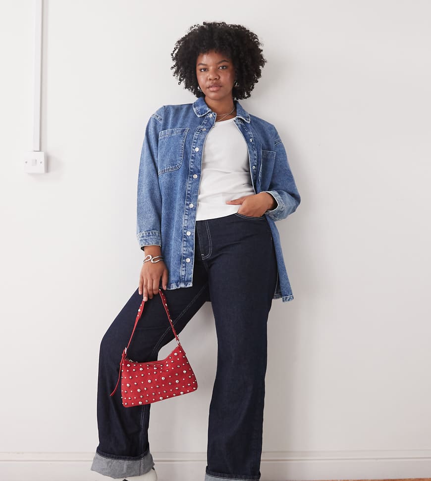 Noisy May Curve - Oversize-Jeanshemd in mittelblauer Waschung von Noisy May Curve