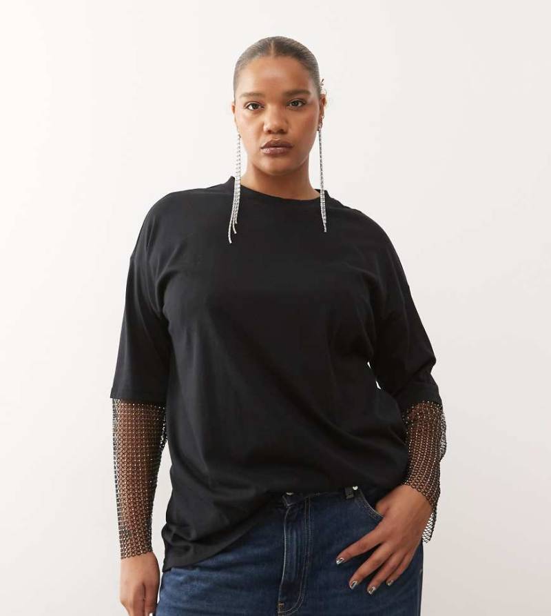 Noisy May Curve - Oversize-T-Shirt in Schwarz mit Strassärmeln von Noisy May Curve