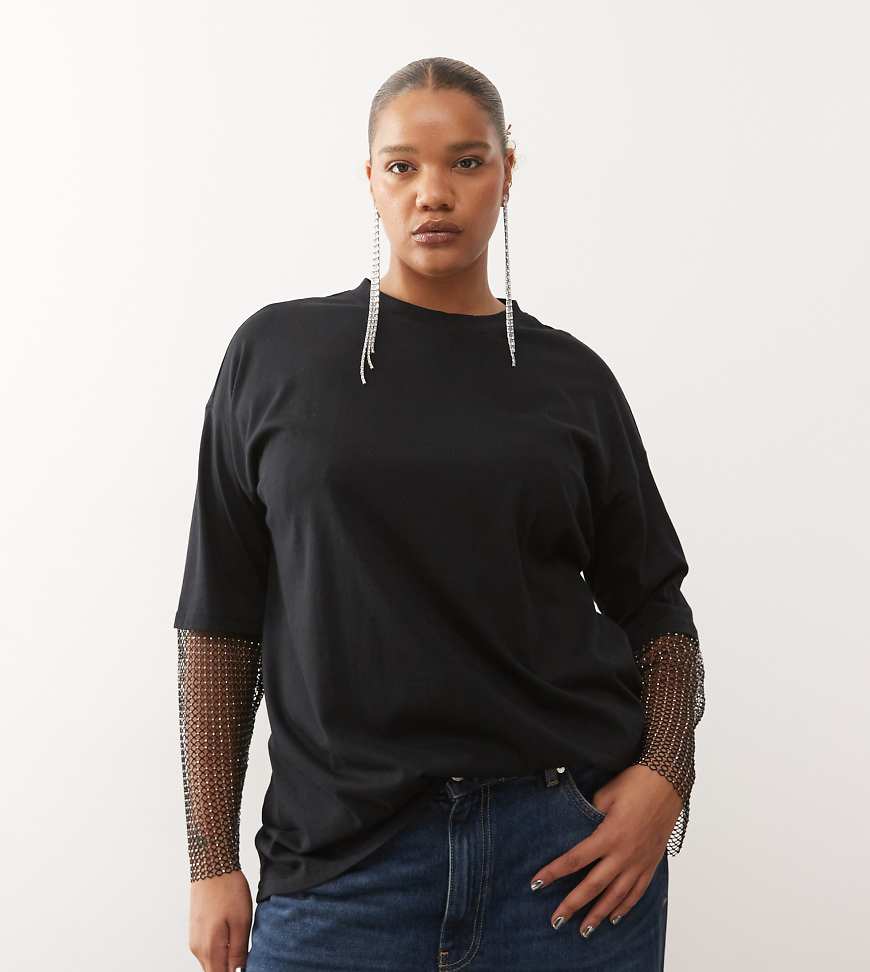 Noisy May Curve - Oversize-T-Shirt in Schwarz mit Strassärmeln von Noisy May Curve