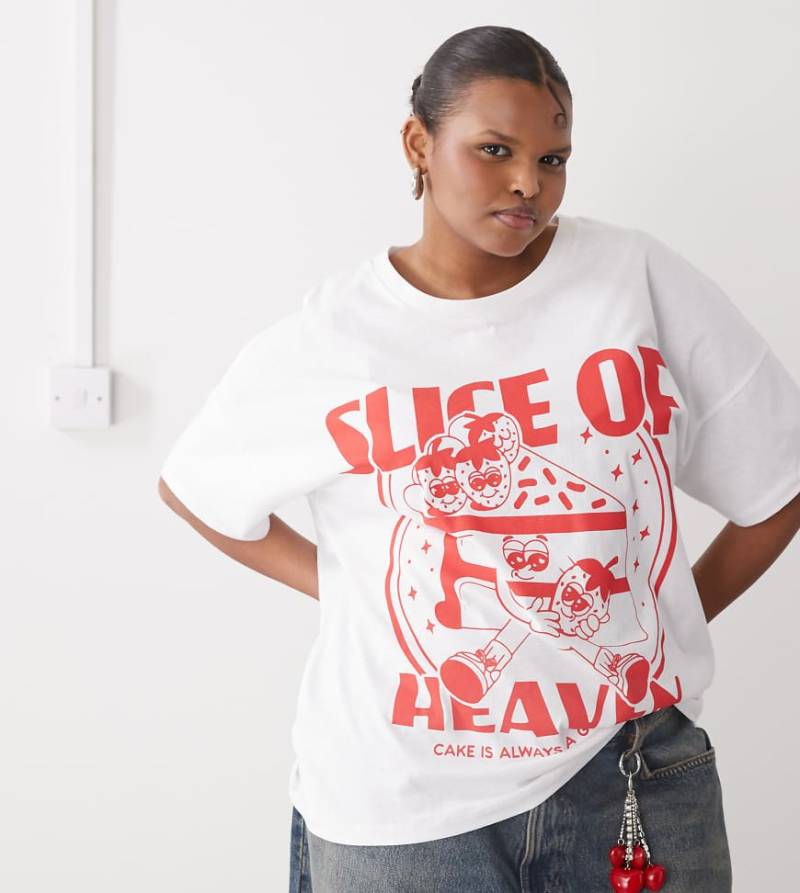 Noisy May Curve - Oversize-T-Shirt in Weiß mit Kuchenprint von Noisy May Curve