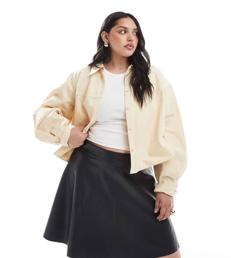 Noisy May Curve - Skater-Rock aus Kunstleder in Schwarz mit hohem Bund von Noisy May Curve