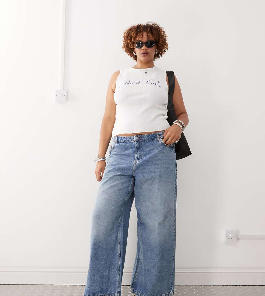 Noisy May Curve - Weite Jeans in hellblauer Waschung von Noisy May Curve