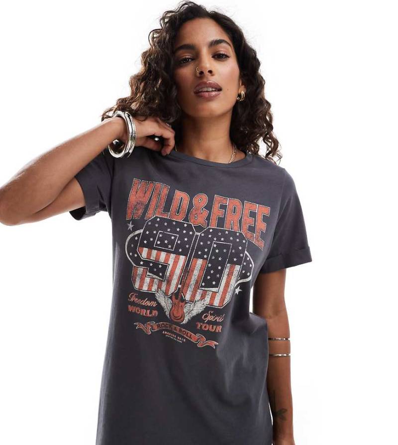 Noisy May Petite - T-Shirt-Midikleid in Grau mit „Wild"-Print von Noisy May Petite