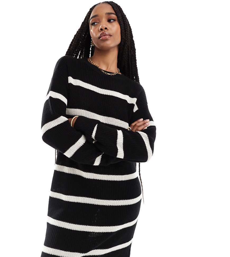 Noisy May Tall - Locker sitzendes Strickkleid in Schwarz mit cremefarbenen Streifen-Neutral von Noisy May Tall