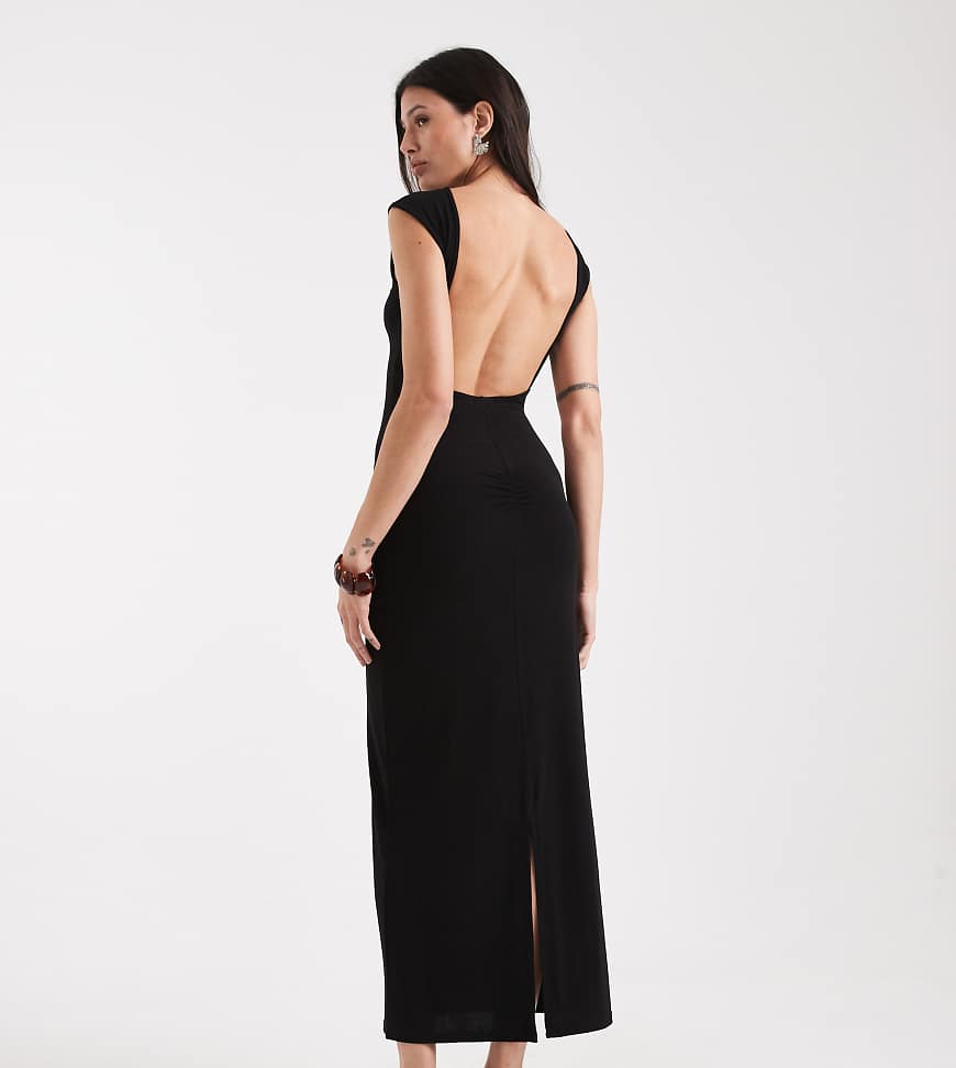 Noisy May Tall - Rückenfreies Midaxikleid in Schwarz mit gerafftem Detail von Noisy May Tall