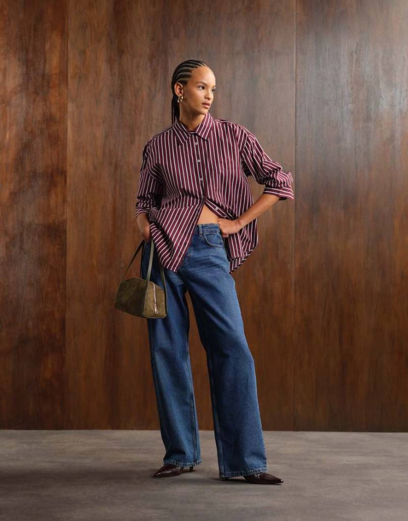 Noisy May - Alexa - Straight Jeans in Dunkelblau mit mittelhohem Bund von Noisy May