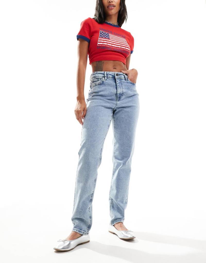 Noisy May - Daisy - Mom-Jeans in Hellblau mit Acid-Waschung und hohem Bund von Noisy May