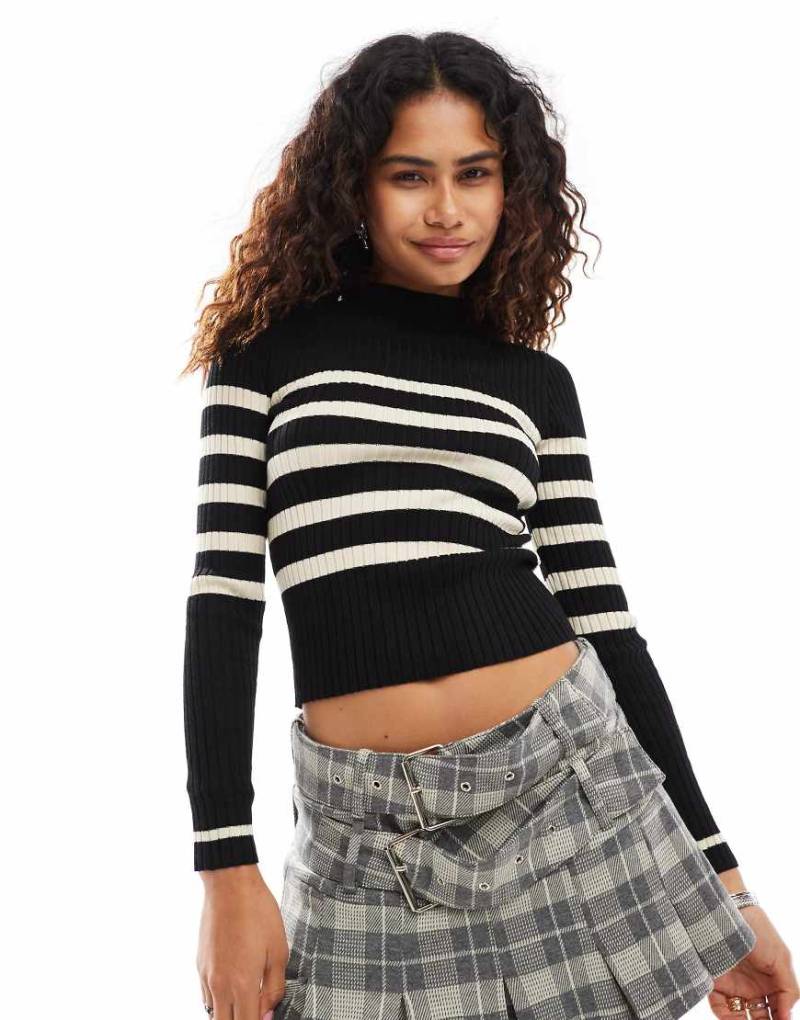 Noisy May - Hochgeschlossener gerippter Pullover in Schwarz mit Streifen in Creme von Noisy May