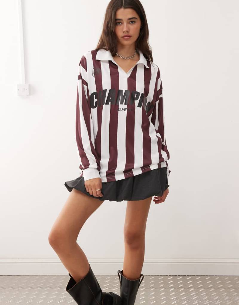 Noisy May - Langärmliges Sport-Trikot in burgunderrot gestreift von Noisy May