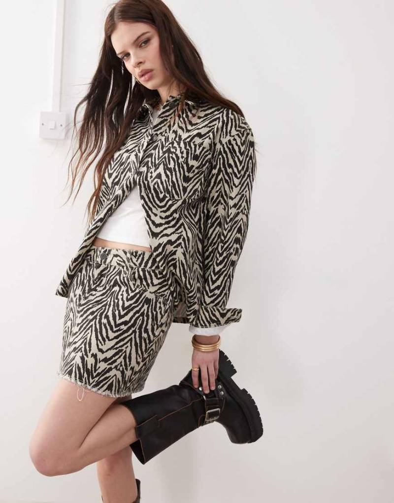 Noisy May - Mini-Jeansrock mit Zebramuster, Kombiteil-Schwarz von Noisy May