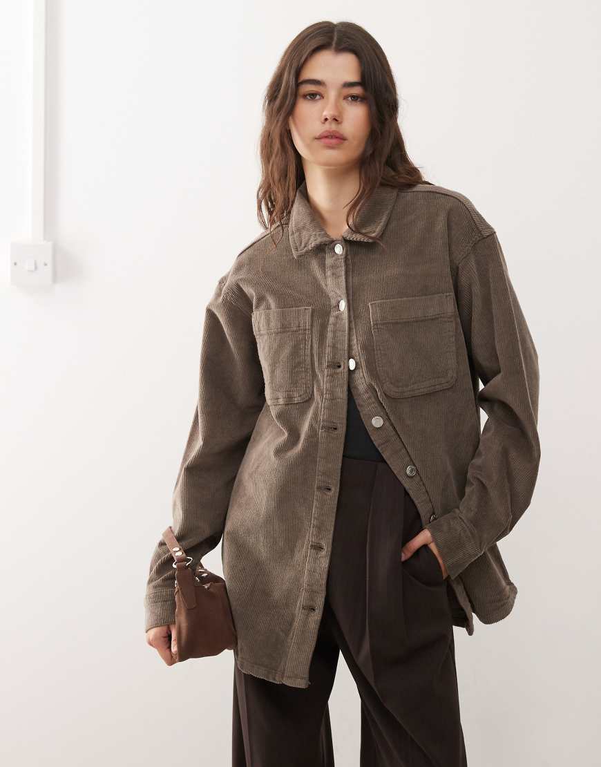 Noisy May - Oversize-Hemd aus Cord in Beige-Neutral von Noisy May