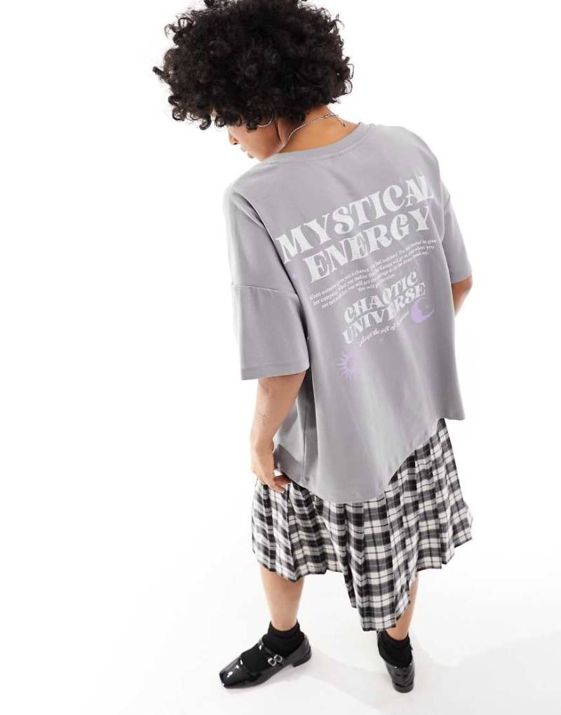Noisy May - Oversize-T-Shirt in verwaschenem Grau mit „Mystery"-Print am Rücken von Noisy May