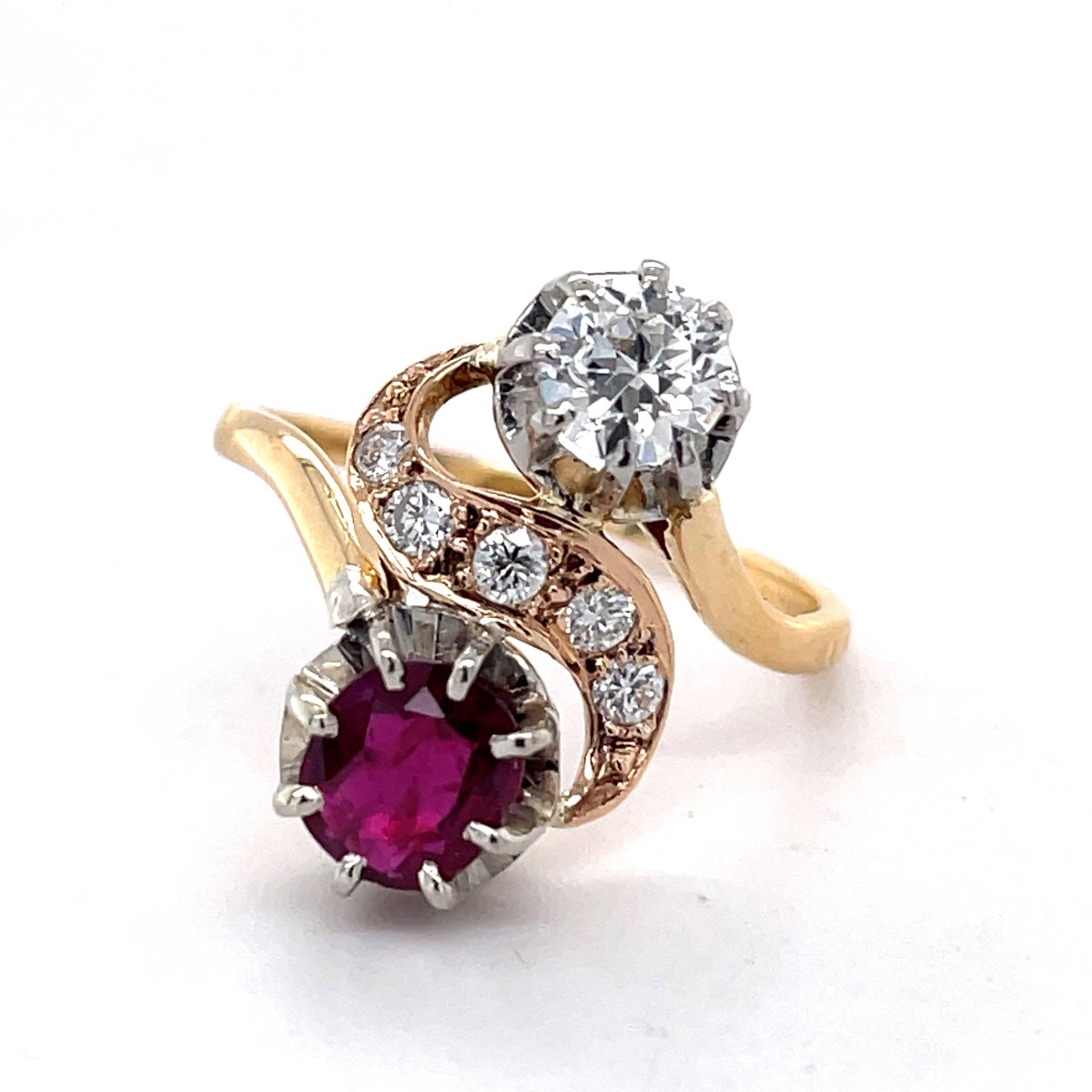 Jugendstil Ring, 0.5Ct Rubin & 0.57 Diamanten 750 Gelbgold, Antikschmuck, Toi Et Moi Vintage Schmuck von NolaJewelryShop