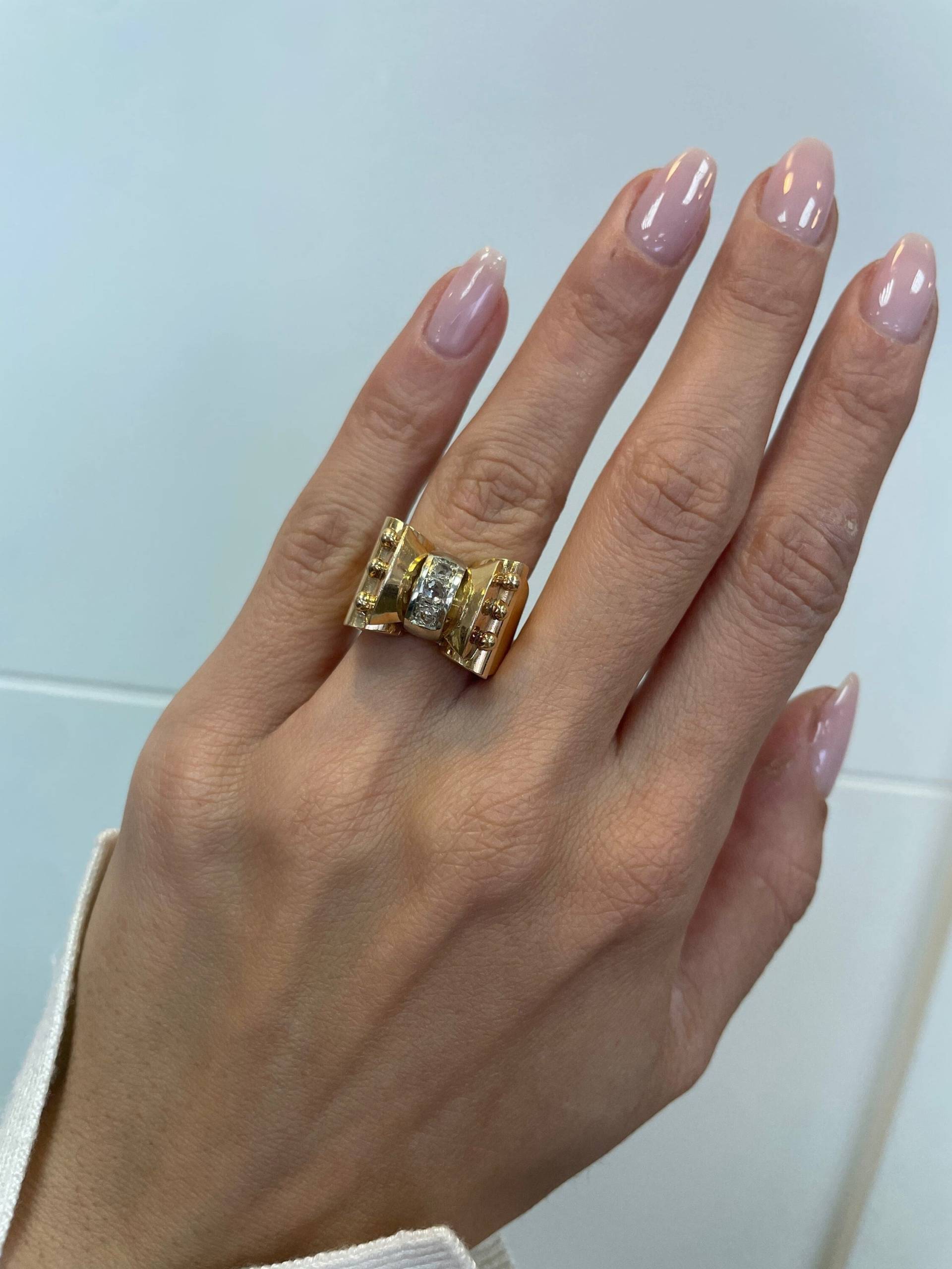 Vintage Bow Tank Ring, 0, 18 Ct Antiker Rosenschnitt Naturdiamant, 18K Gold Nachlassring, Bogenring, Tankring, Nachlassschmuck, Klobiger Ring Vintage Bow Tank Ring, 0, 18 Ct Antiker Rosenschnitt Naturdiamant, 18K Gold Nachlassring, Bogenring, Tankring, Nachlassschmuck, Klobiger Ring von NolaJewelryShop