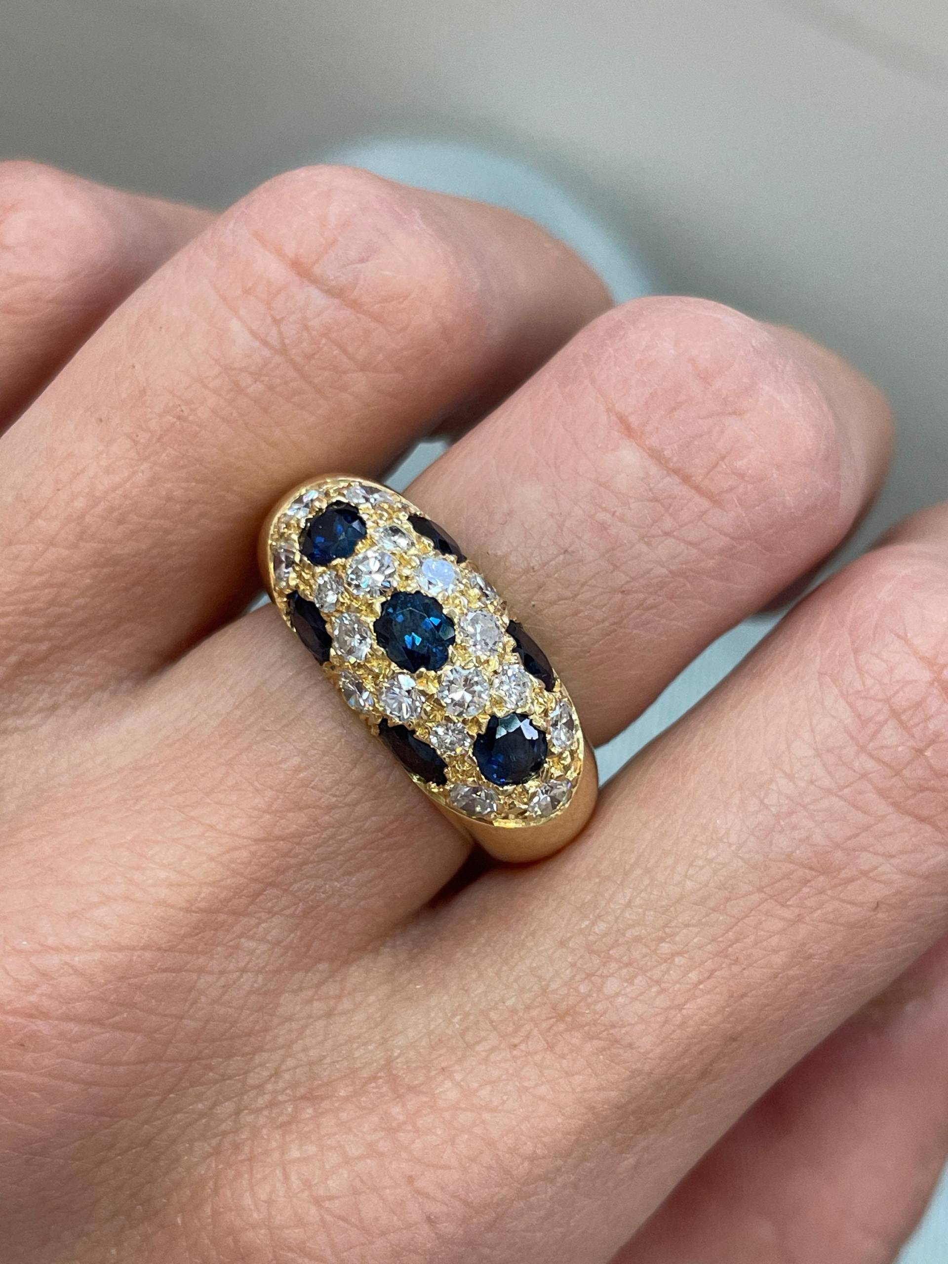 Vintage Dome Ring, Oval Natürlicher Saphir 2.10Ct, 18K Gelbgold Chunky Nachlass Schmuck, Blauer Edler Cluster Ring von NolaJewelryShop