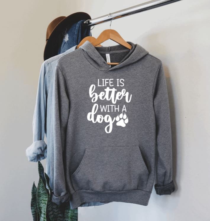 Das Leben Ist Besser Mit Einem Hund | Unisex Sweatshirt Kapuzenpullover Mama Lustiger Pullover Papa Hundeliebhaber Geschenk Ich Liebe Meinen von NoliaDesignsCo