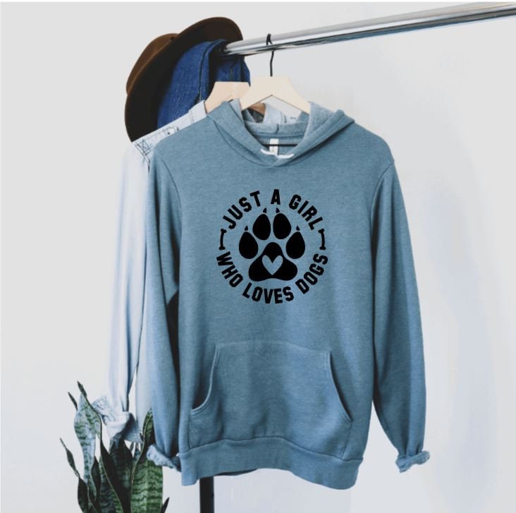 Nur Ein Mädchen, Das Hunde Liebt | Unisex Sweatshirt Kapuzenpullover Hund Mama Lustiger Pullover Papa Hundeliebhaber Geschenk Ich Liebe Meinen von NoliaDesignsCo