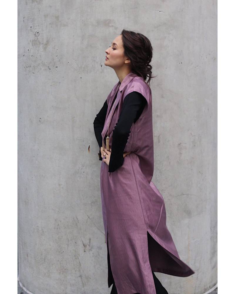 Lässiges Outfit/ Büro Rosa Weste/ Altrosa/ Kimono/ Langer Kimon/ Lässiges Outfit/ Büro Rosa Weste/ Altrosa/ Kimono/ Langer Kimon/ von NomaDesignGroup