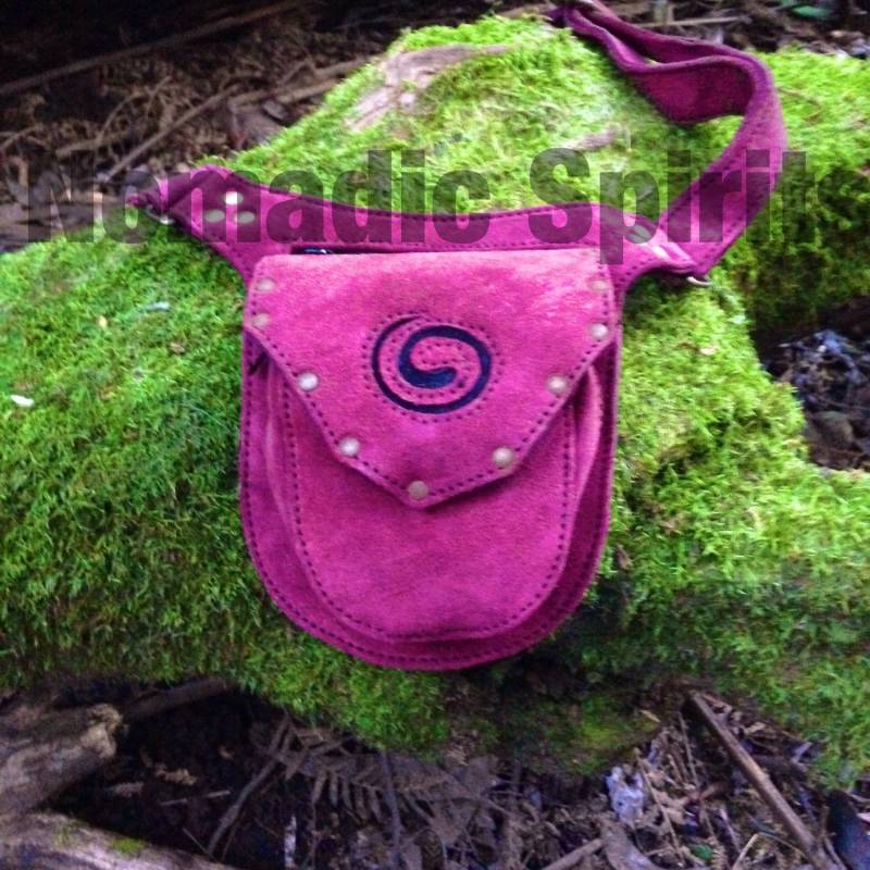 3 Taschen Wildleder Verstellbarer Festival Hüftgürtel Psytrance Burning Man Pixie von Nomadicspirits