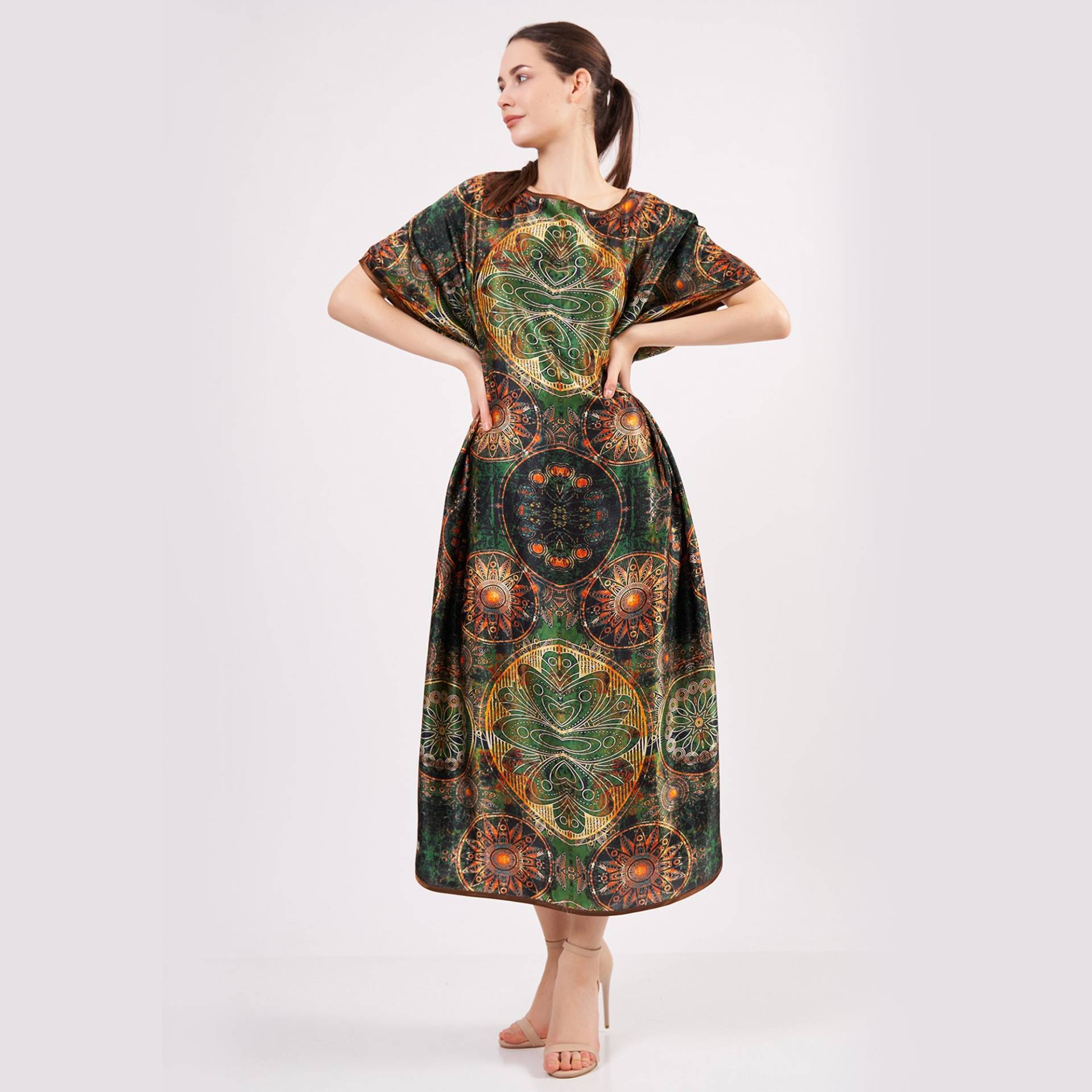 Reine Seide Plus Size Langes Kleid Für Frauen | Übergroßes Khaki Grünes Kaftan Mandala Muster Locker Sitzendes Weihnachtsgeschenk Sie von NomadsFeltSilk