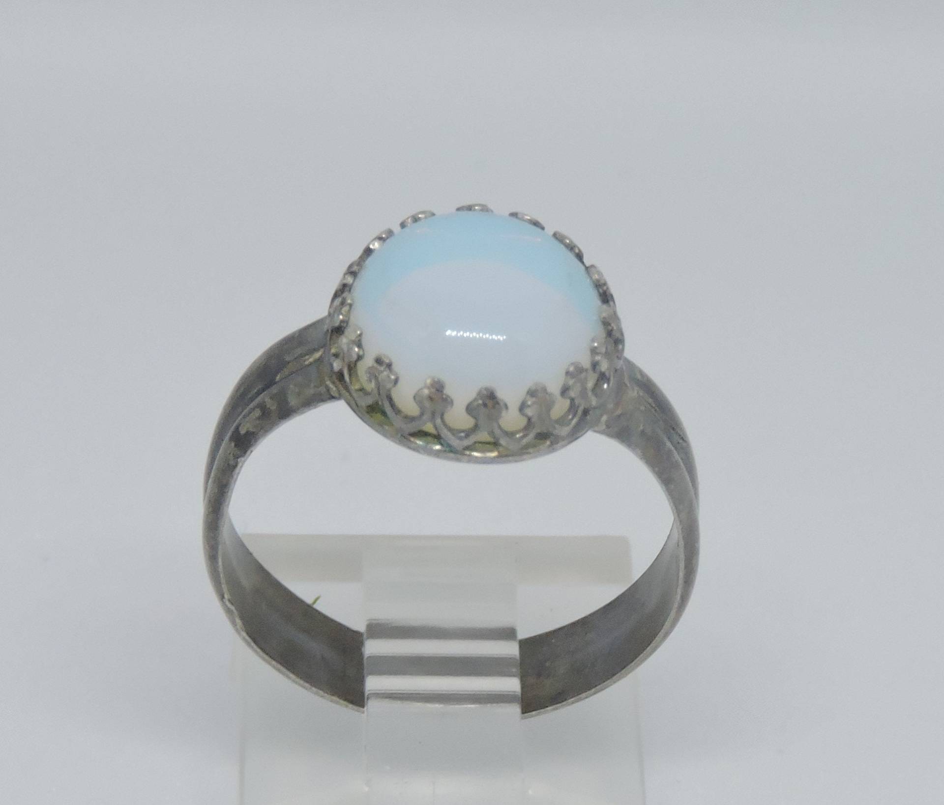 Runde Mond Stein Ring Runde Mond Stein Ring von NomarZinidStudio