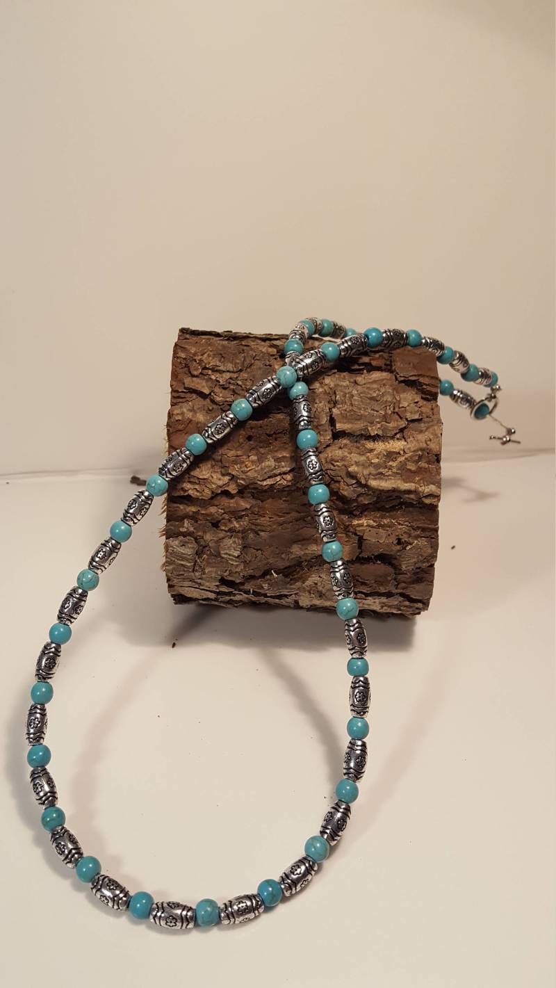 Türkis Perlen Halskette von NomarZinidStudio