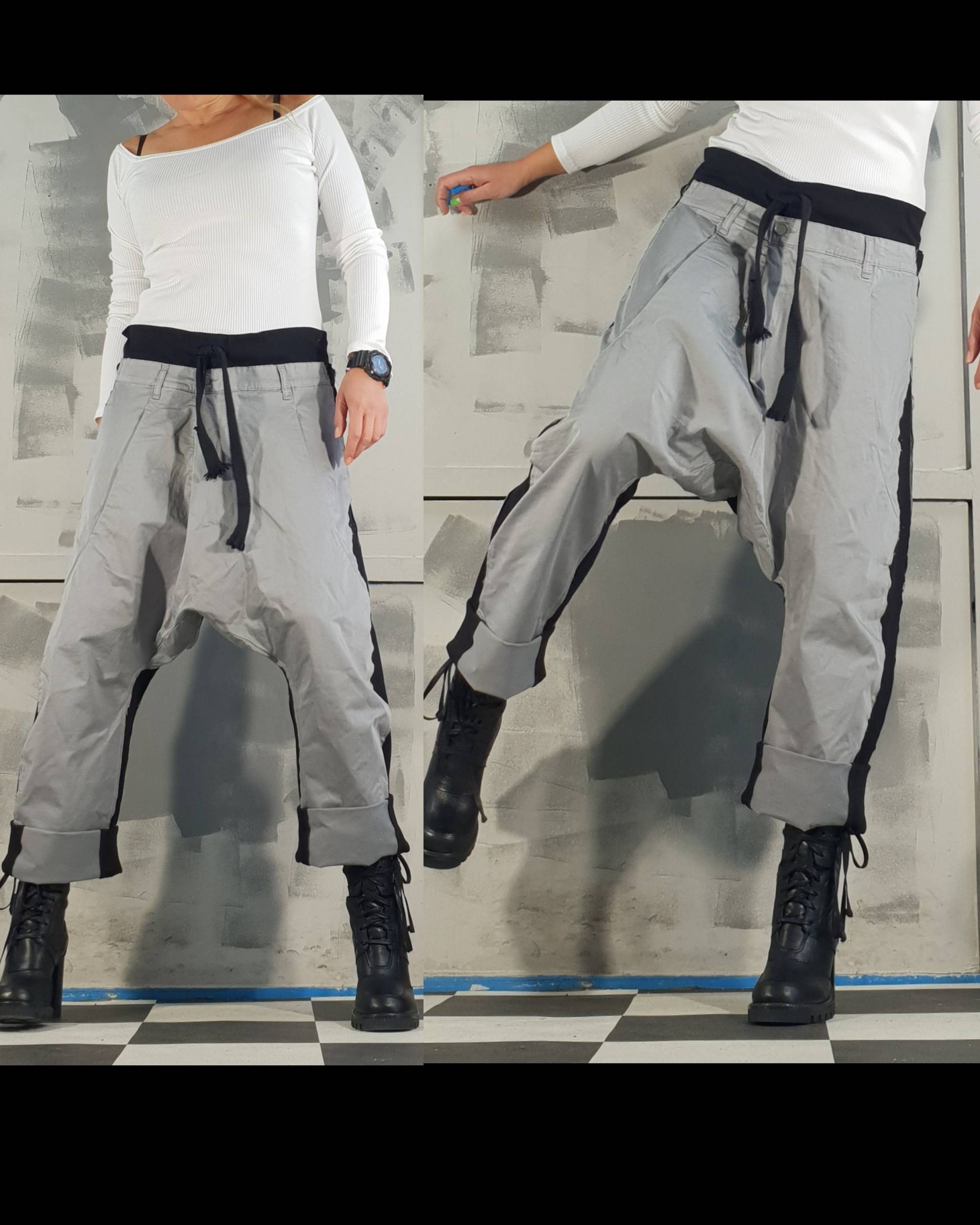 Damen Haremshose, Extravagante Hose, Avantgarde Gothic Urban Pants, Lose Nonstandarddesign von NonStandardDesign